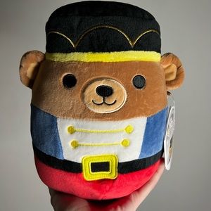 BNWT 8” Braven Bear Holiday Squishmallow